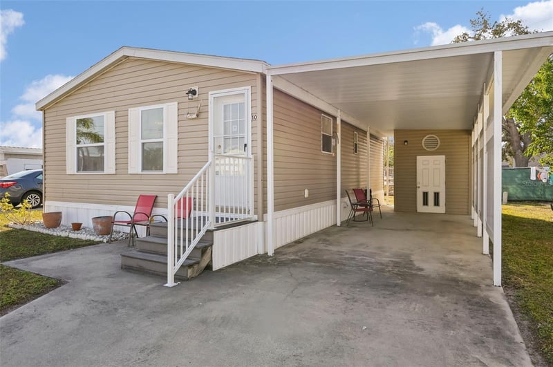 6904 Cortez Rd #10, Bradenton, FL 34210