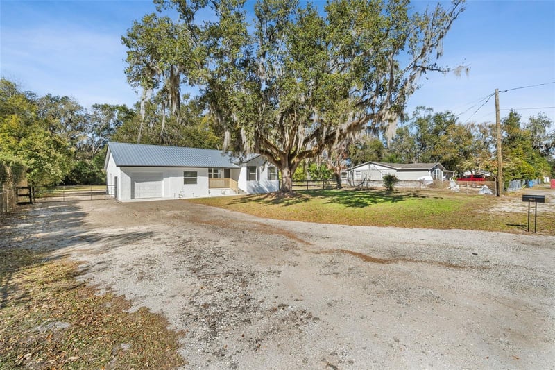 3307 Speer Rd, Plant City, FL 33565