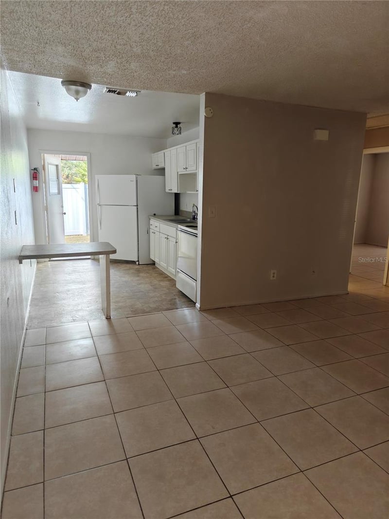 300 Elizabeth Ave, Clearwater, FL 33759