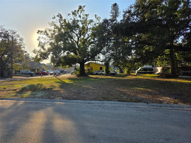 1022 7th Street Ct, Bradenton, FL 34205