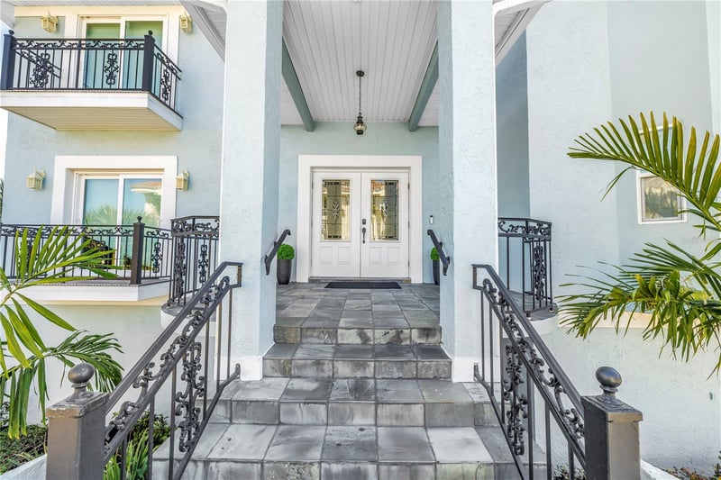 289 8th Ave, Tierra Verde, FL 33715