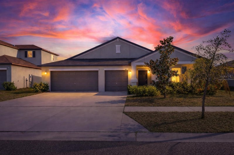16612 Carlton Pond St, Wimauma, FL 33598