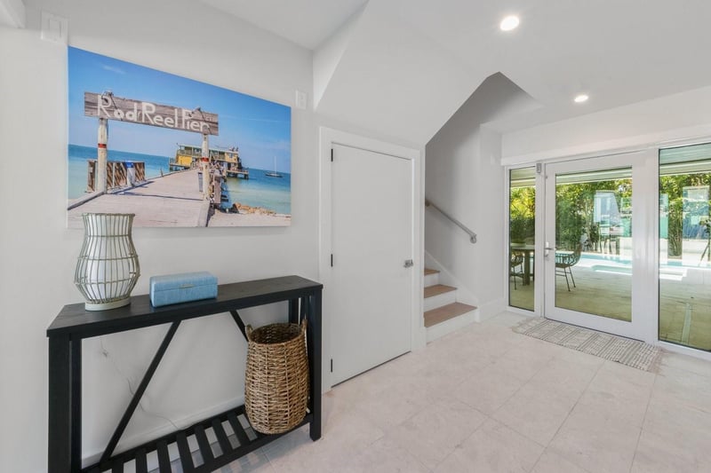 870 Shore Dr, Anna Maria, FL 34216