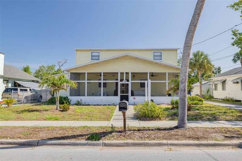 220 Scotland St, Dunedin, FL 34698