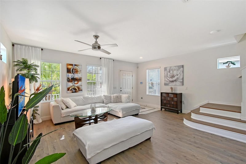 4755 Woodbrook Dr, Sarasota, FL 34243