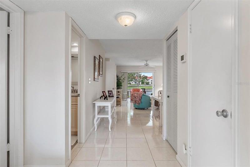 6077 Bahia Del Mar Blvd #119, St Petersburg, FL 33715