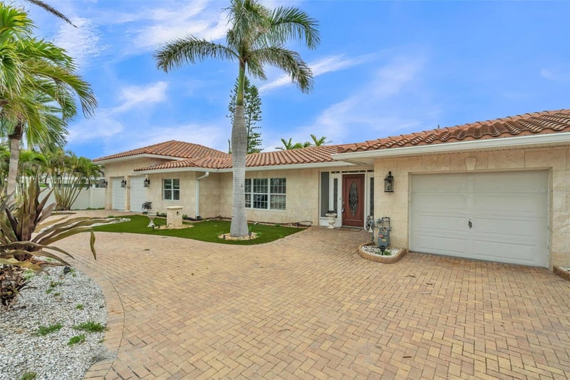 1031 Mandalay Ave, Clearwater, FL 33767