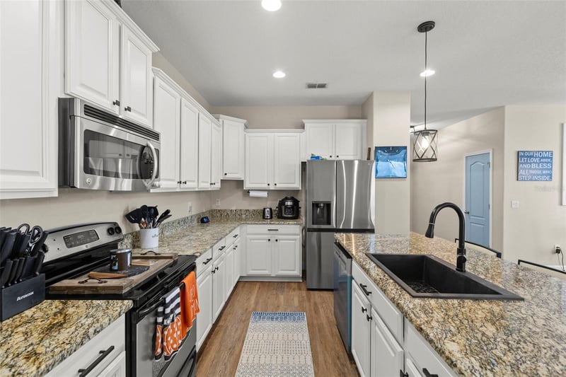 10222 Celtic Ash Dr, Ruskin, FL 33573
