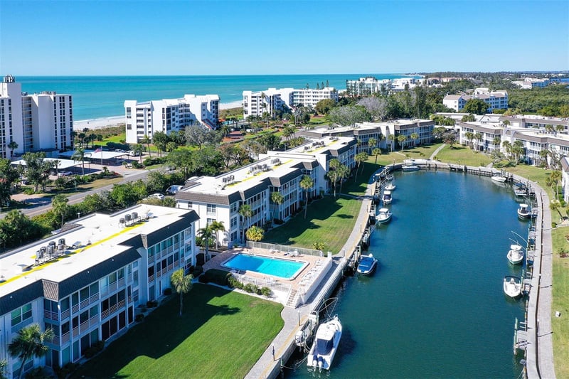 4360 Chatham Dr #305, Longboat Key, FL 34228