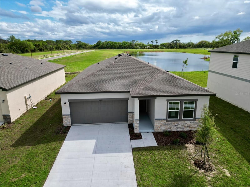 10833 Paddling Trace Rn, Parrish, FL 34219
