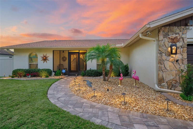 8465 Cypress Lake Cir, Sarasota, FL 34243