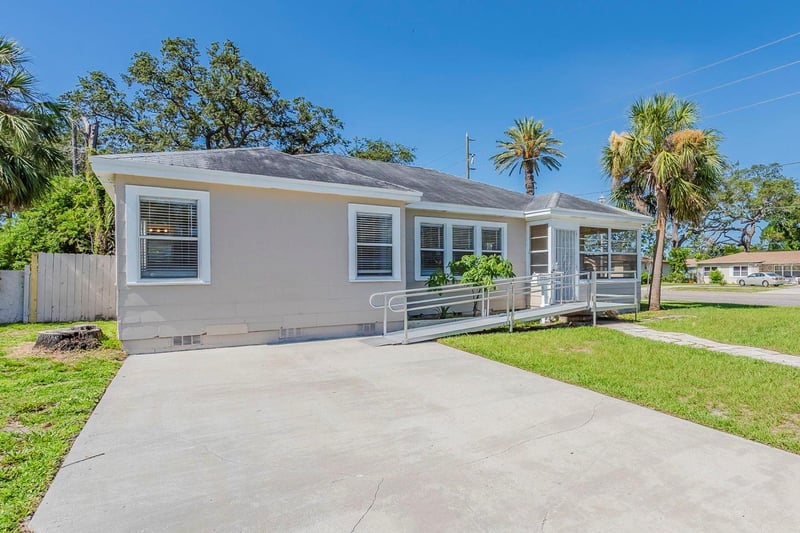 1524 13th Ave, St Petersburg, FL 33705