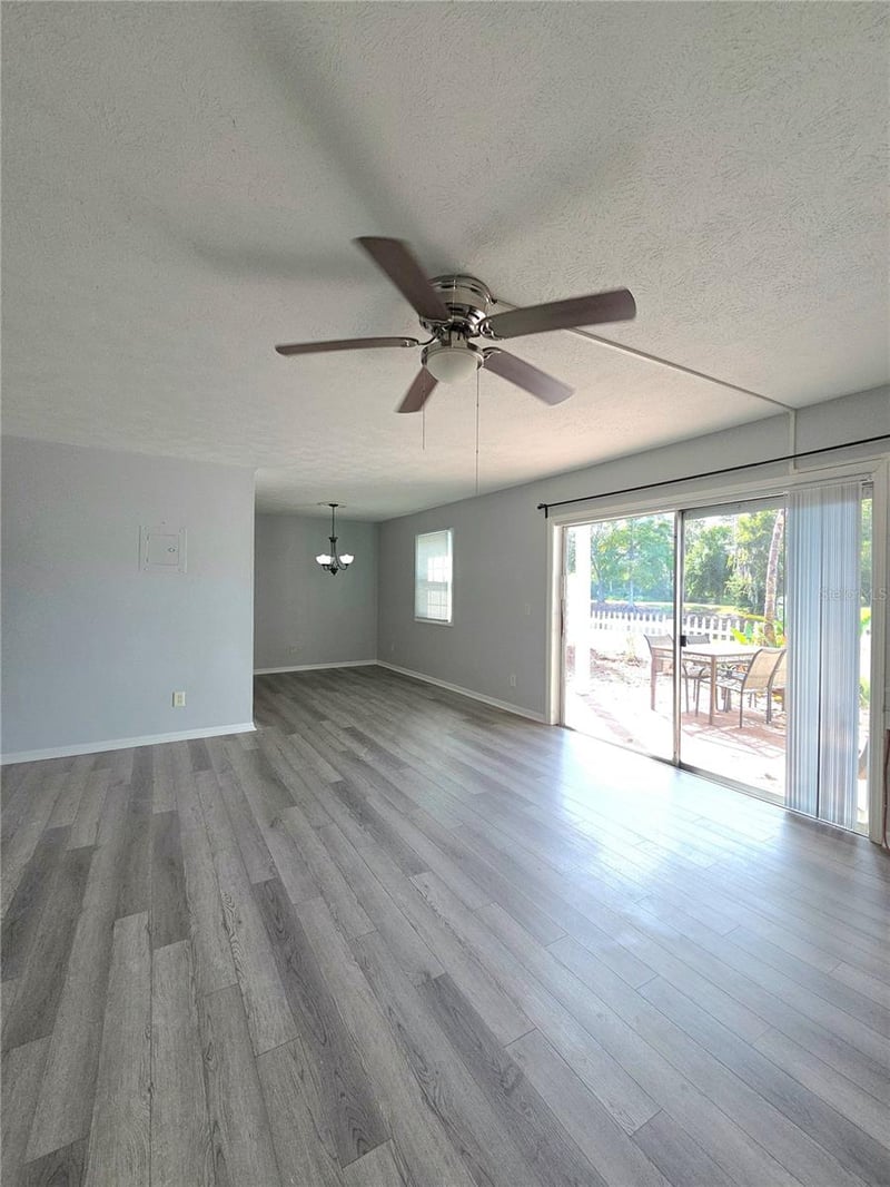 13690 Orange Sunset Dr #102, Tampa, FL 33618