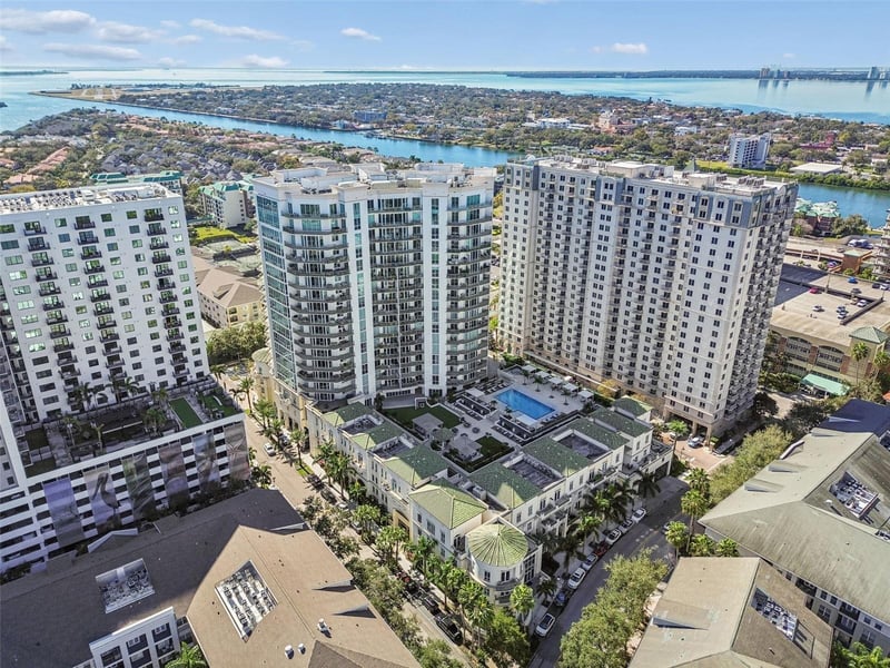 450 Knights Run Ave #411, Tampa, FL 33602