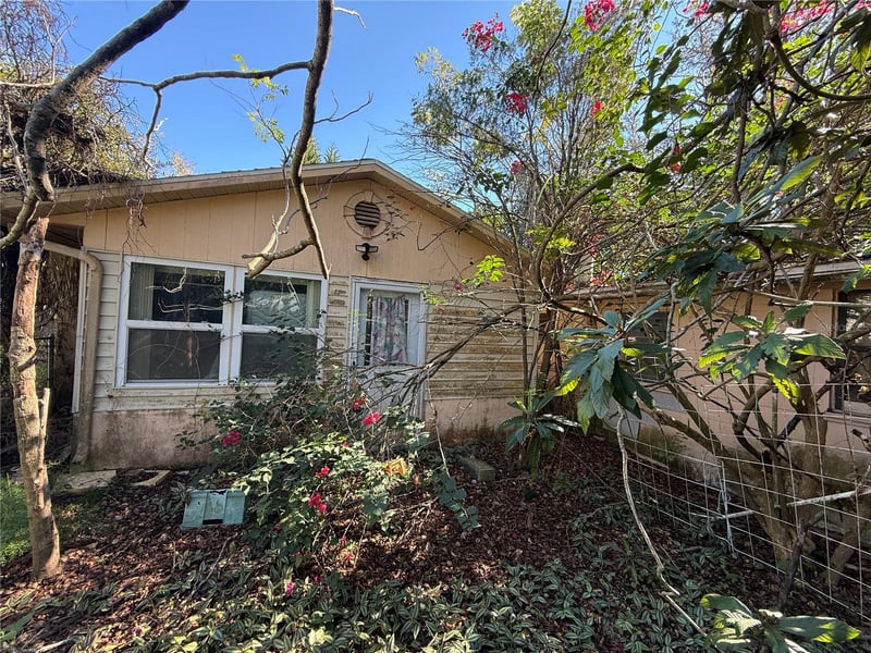 6515 Taylor Ct, New Port Richey, FL 34653