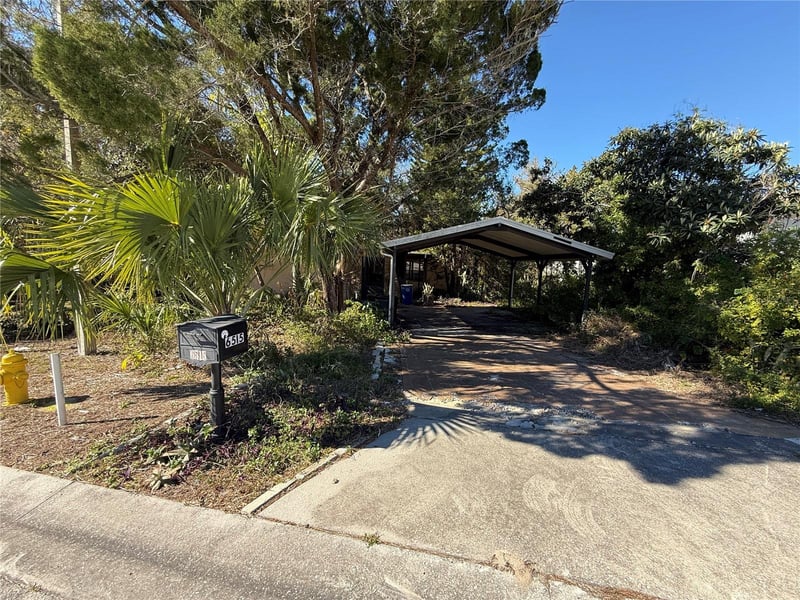 6515 Taylor Ct, New Port Richey, FL 34653