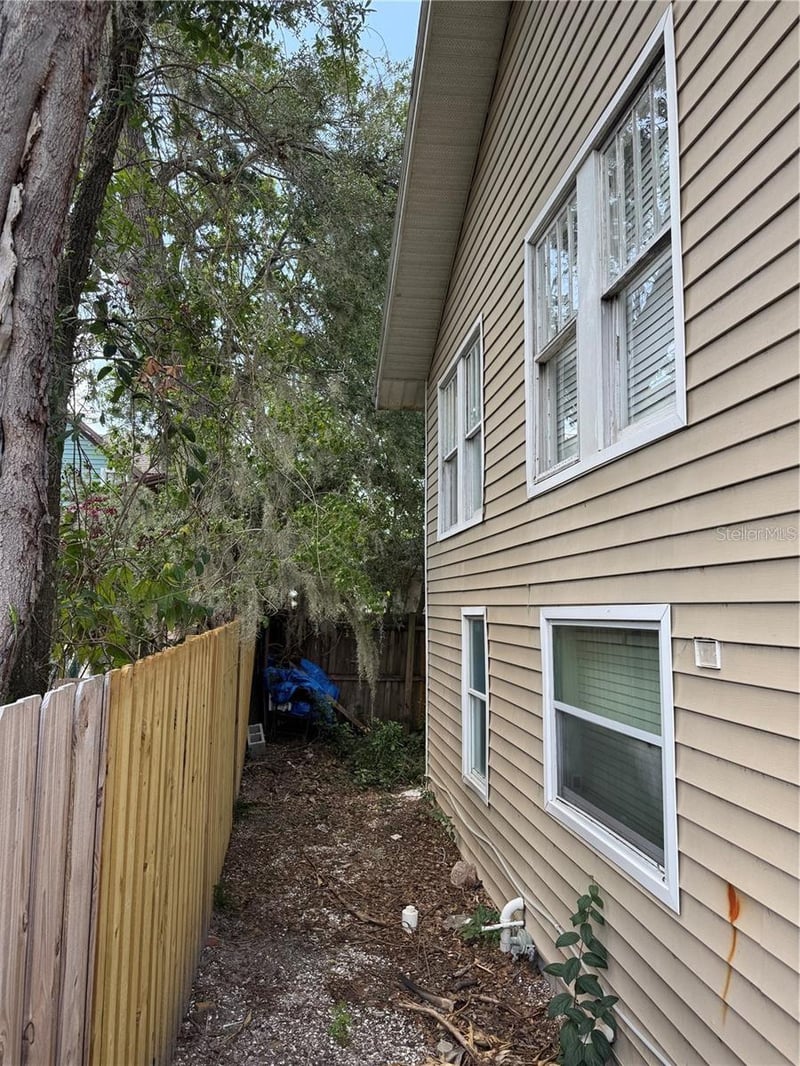 610 21st St, Bradenton, FL 34205