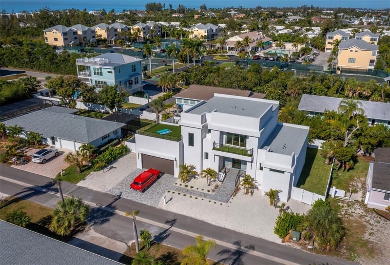 635 Jungle Queen Way, Longboat Key, FL 34228