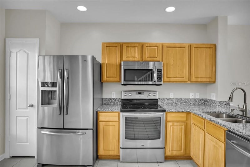 4416 Barnstead Dr, Riverview, FL 33578