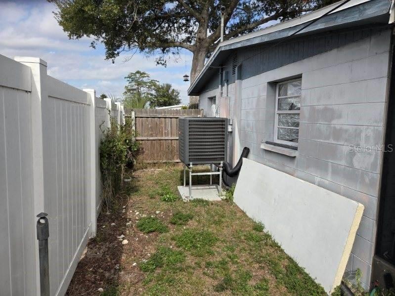 6504 Saline St, Tampa, FL 33634