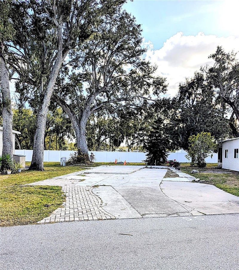 3275 26th Ave #55, Bradenton, FL 34208