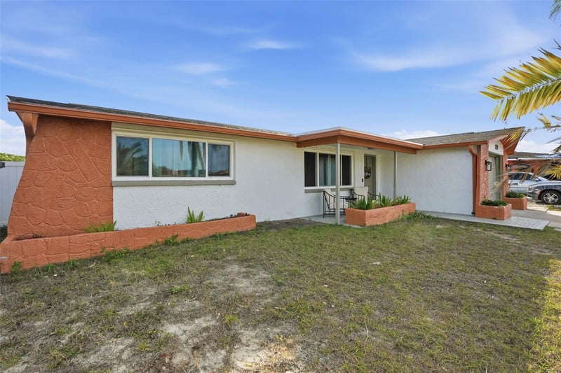 7628 Dale Dr, Port Richey, FL 34668