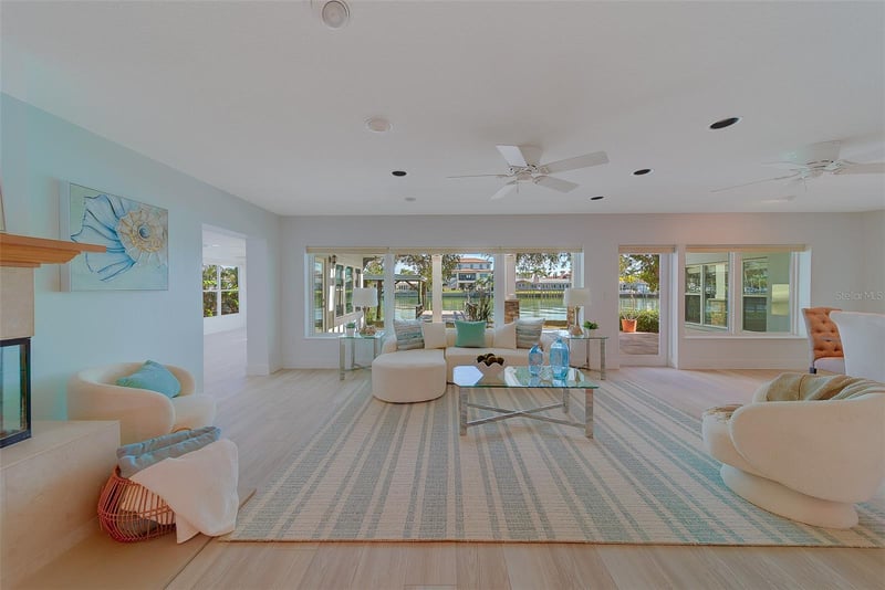 207 Midway ISLAND, Clearwater Beach, FL 33767