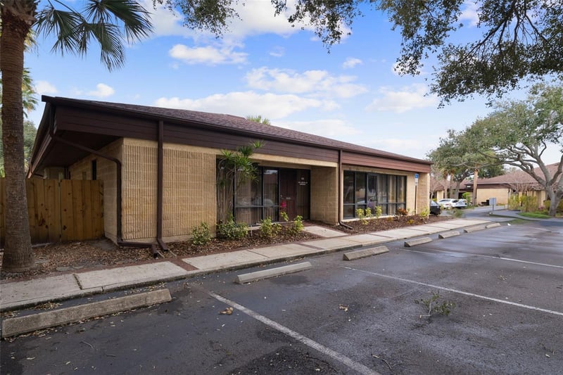 611 Druid Rd #302, Clearwater, FL 33756