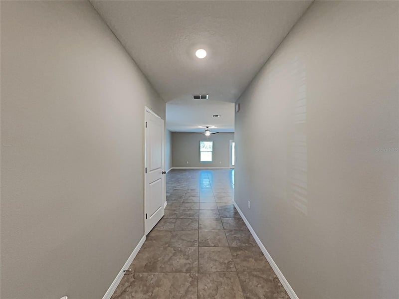 5125 White Chicory Dr, Ruskin, FL 33570