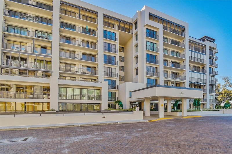 6 Belleview Blvd #801, Belleair, FL 33756