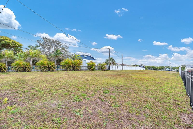 3304 Shell Point Rd, Ruskin, FL 33570