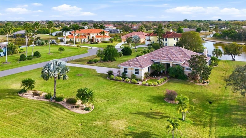 6151 9th Avenue Cir, Bradenton, FL 34212