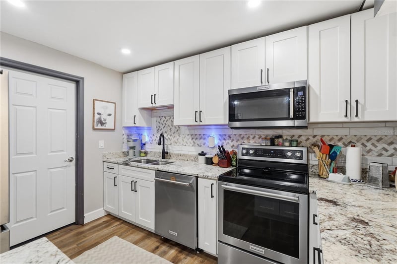 1200 Tarpon Woods Blvd #N2, Palm Harbor, FL 34685