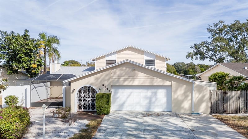 6809 Twelve Oaks Blvd, Tampa, FL 33634
