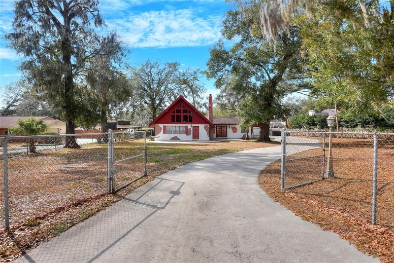 3205 Little Rd, Valrico, FL 33596