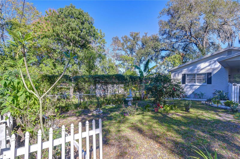 8609 29th St, Tampa, FL 33604