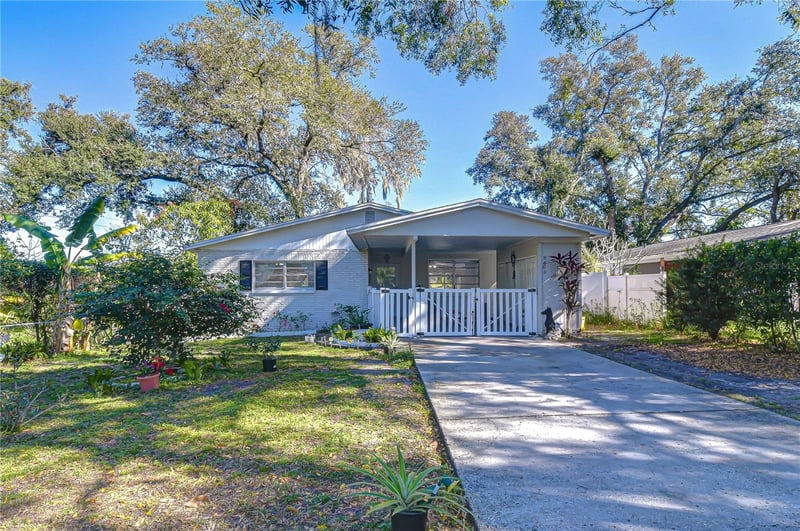 8609 29th St, Tampa, FL 33604