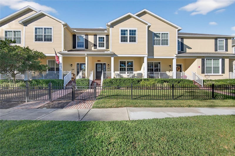 205 49th Ave, St Petersburg, FL 33703