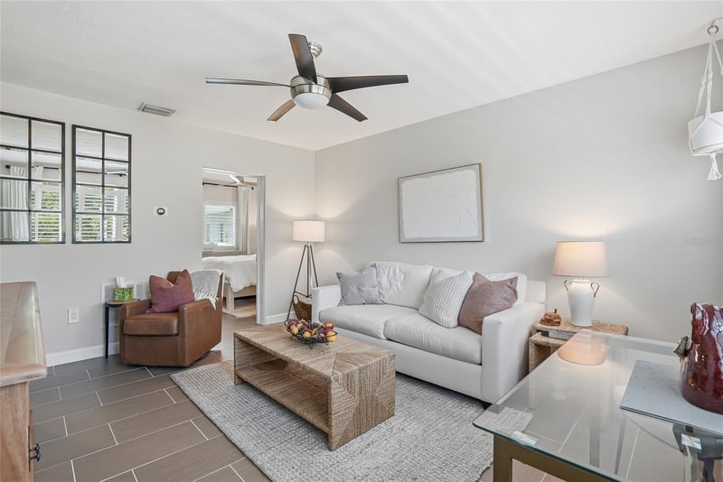 410 12th Ave #8, St Petersburg, FL 33701