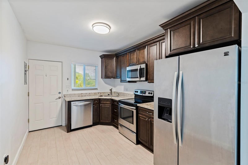 410 12th Ave #10, St Petersburg, FL 33701