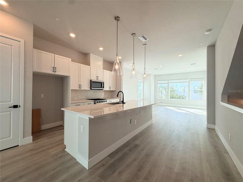 482 31st Way, St Petersburg, FL 33713