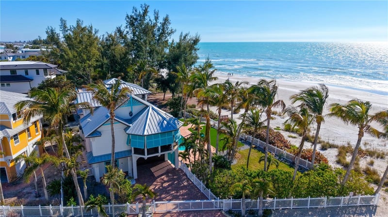 95 52nd St, Holmes Beach, FL 34217