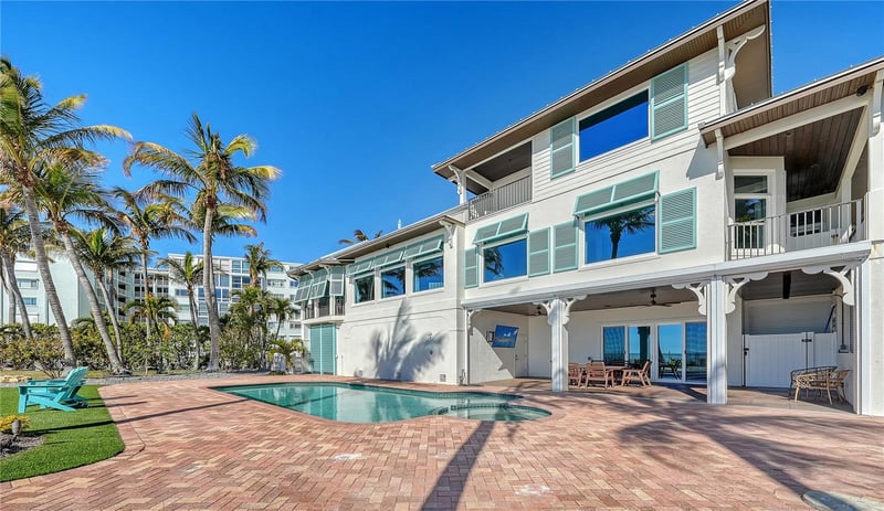 95 52nd St, Holmes Beach, FL 34217