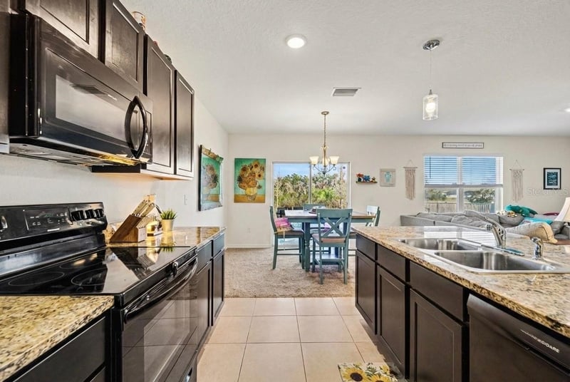35605 Stella Vast Dr, Zephyrhills, FL 33541