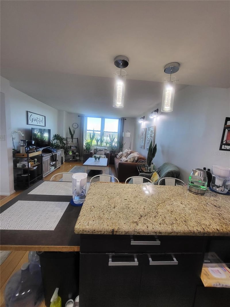 701 Madison Ave #414, Clearwater, FL 33756