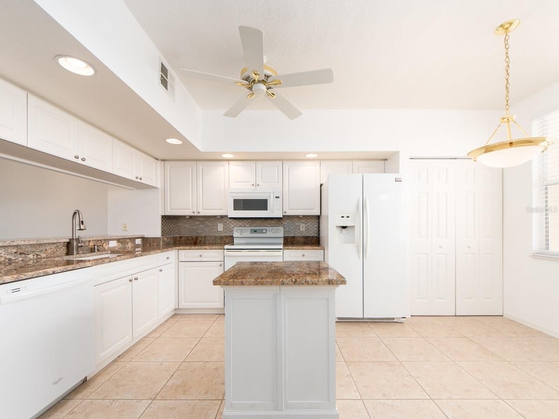 6550 Shoreline Dr #7502, St Petersburg, FL 33708