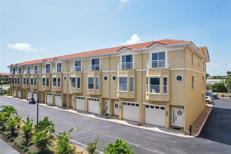 1061 Pinellas Bayway, St Petersburg, FL 33715