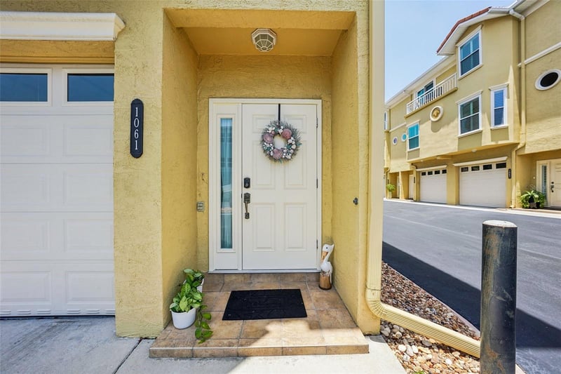 1061 Pinellas Bayway, St Petersburg, FL 33715