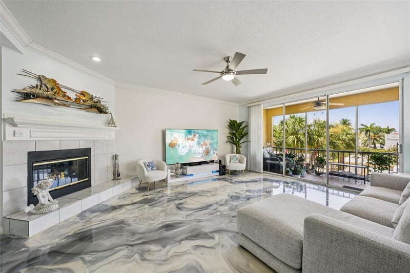 1061 Pinellas Bayway, St Petersburg, FL 33715