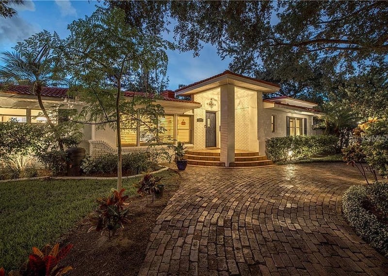 2200 2nd St, St Petersburg, FL 33704